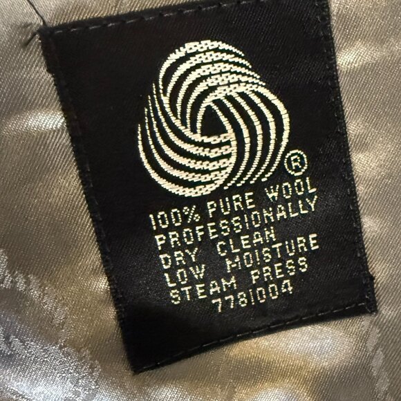 Bartolini 100% Wool Sportscoat, Blazer Gray Pinstripe Fully Lined Size 44S - Picture 10 of 10